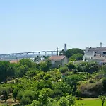 Maias House بيت ضيافة 3*