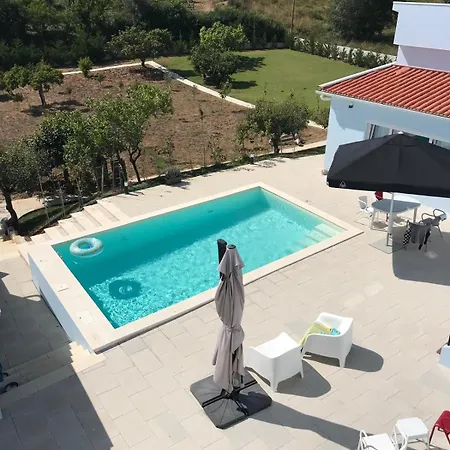 Maias House