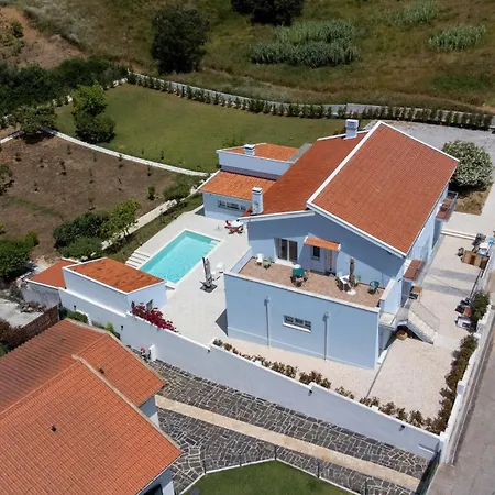 Πανσιόν Maias House 3*
