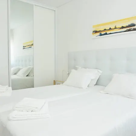 Maias House בית הארחה 3*