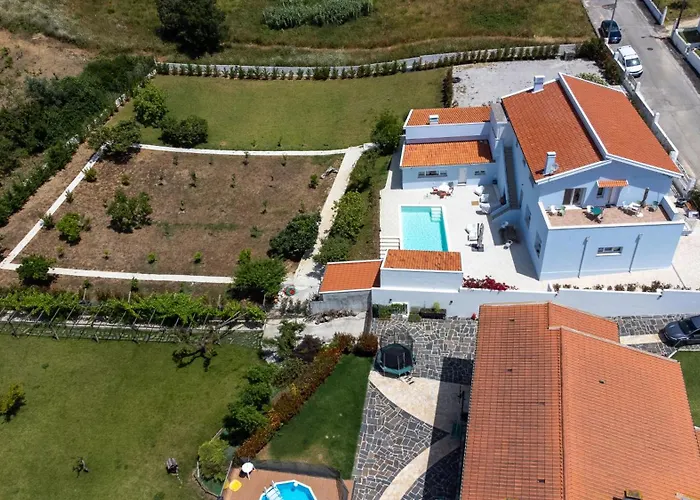 Maias House 3*
